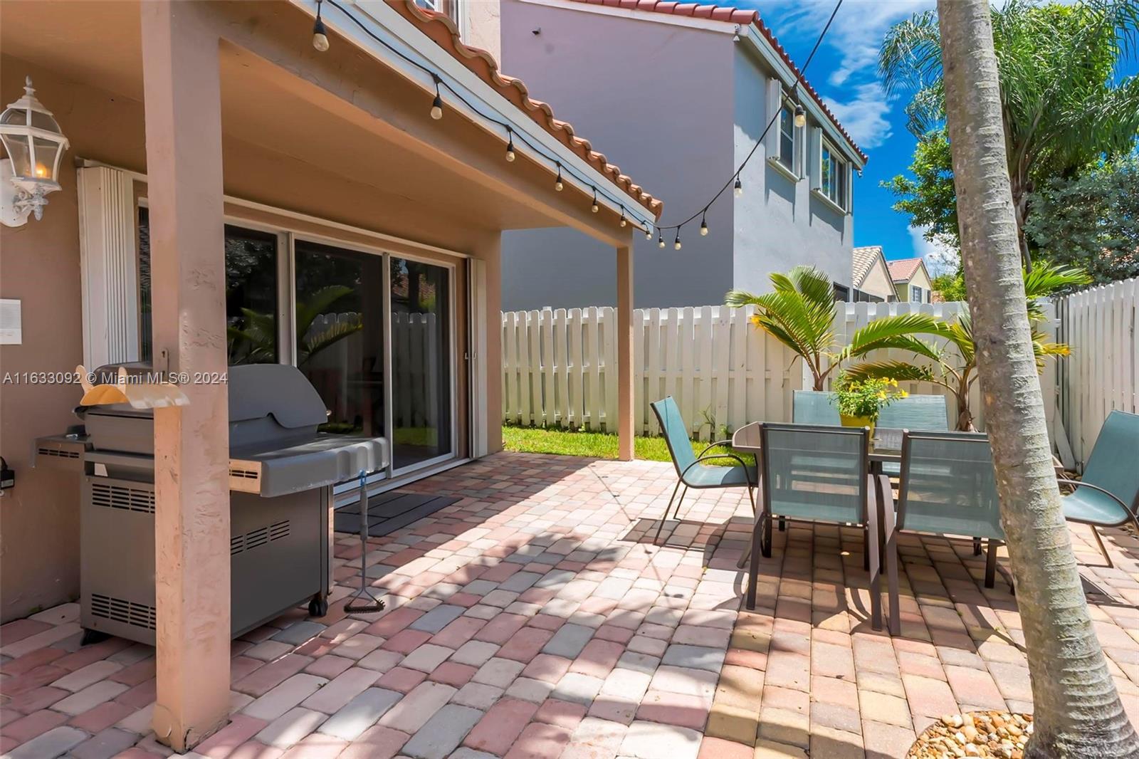 303 Bridgeton Road Weston, FL 33326 - Photo 30 of 49 Gallery Image 30