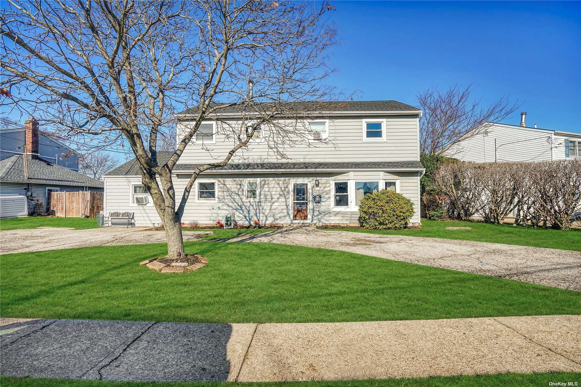27 Polo Road Massapequa, NY 11758 - Photo 1 of 1 Gallery Image 1