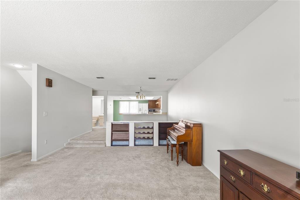 406 Sandy Hook Road Treasure Island, FL 33706 - Photo 11 of 35