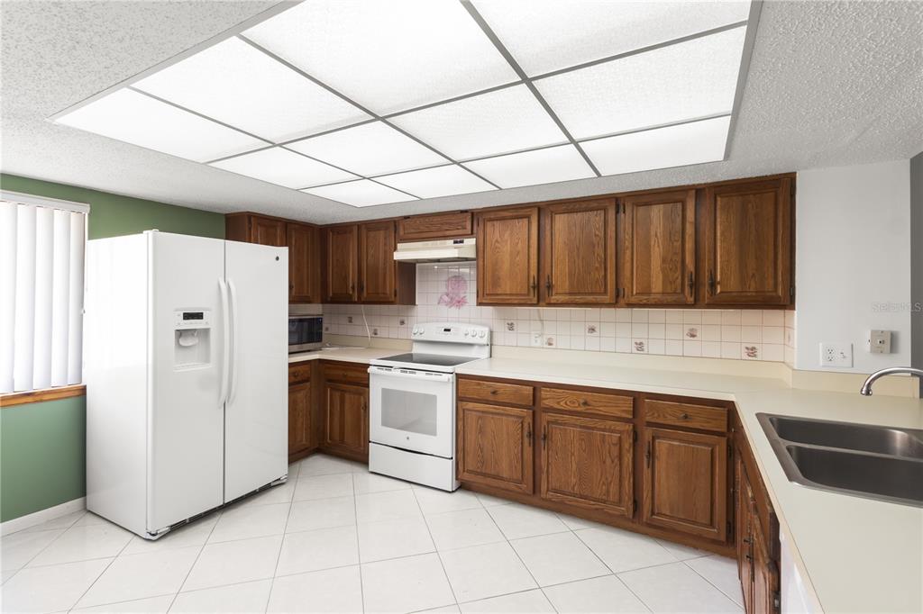 406 Sandy Hook Road Treasure Island, FL 33706 - Photo 15 of 35