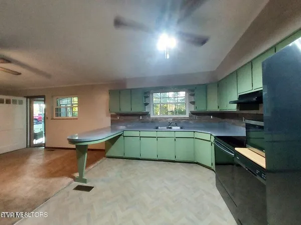 $239,900 | 379 Luther Villa Road, Sneedville, TN 37869