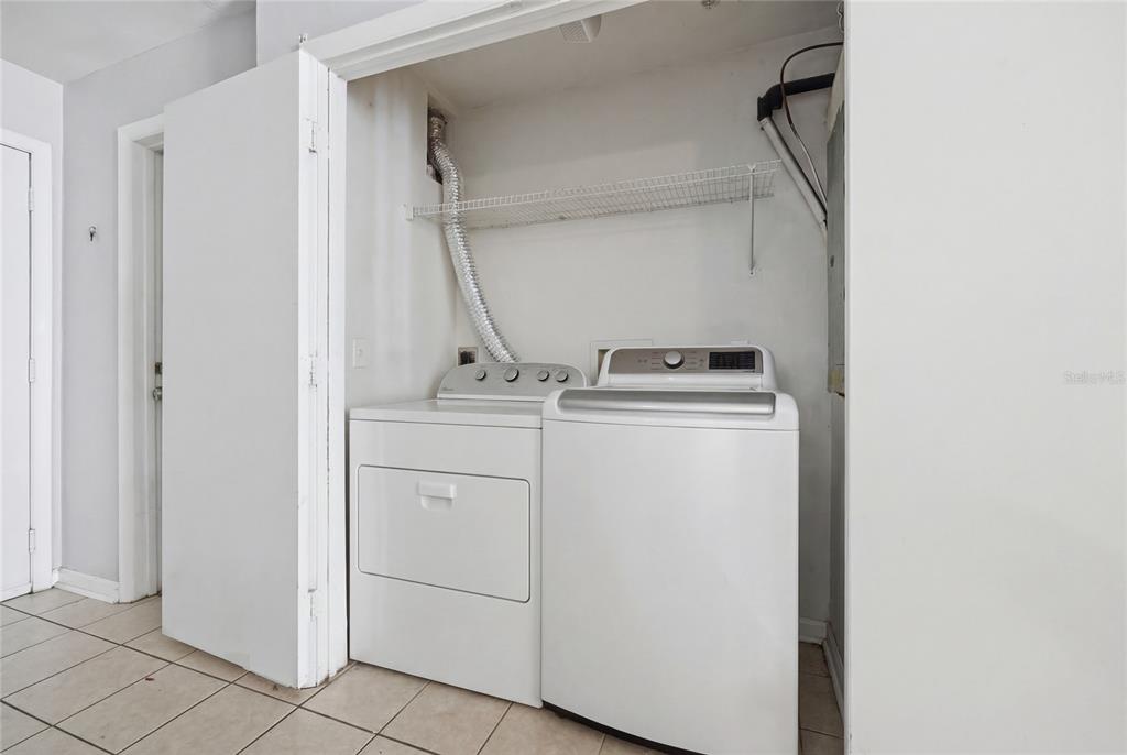 4000 Unit, Unit 3108 Gainesville, FL 32608 - Photo 18 of 20 a utility room with dryer and washer