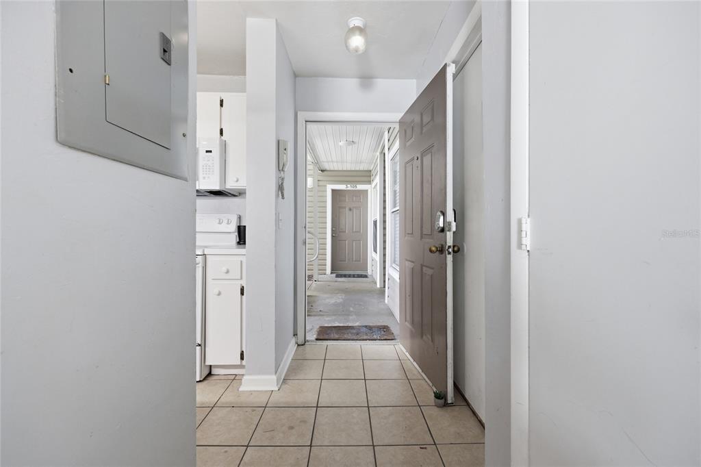 4000 Unit, Unit 3108 Gainesville, FL 32608 - Photo 3 of 20 a bathroom with a sink and a mirror
