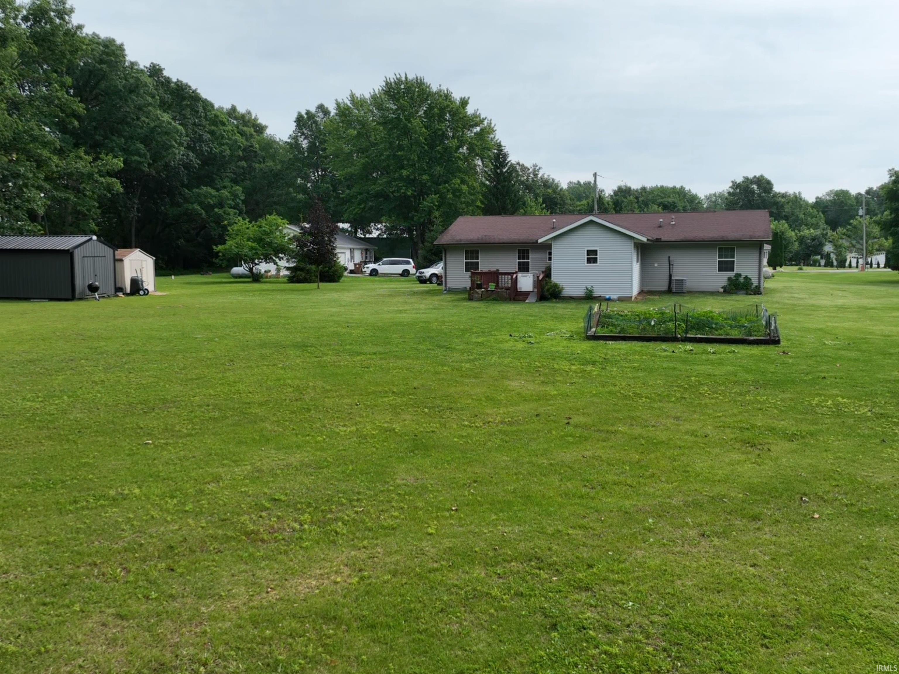 11758 West Smith Ridge Court Monticello, IN 47960 - Photo 2 of 30