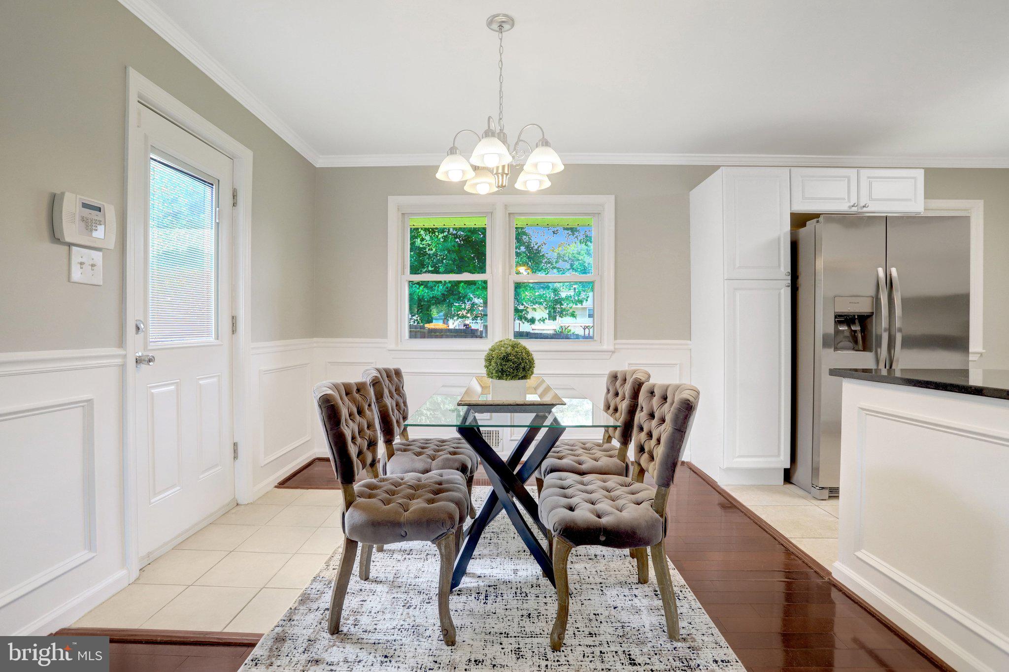 8824 Jandell Road Lorton, VA 22079 - Photo 7 of 46 Dining Area