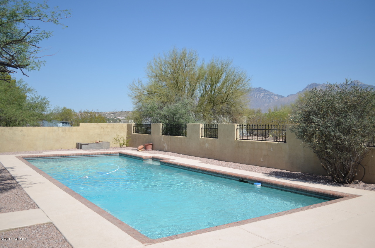 9121 East Indian Canyon Road Tucson, AZ 85749 - Photo 2 of 30