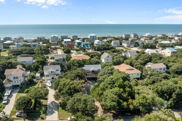 $842,000 | 5415 Cedar Tree Lane, Emerald Isle, NC 28594