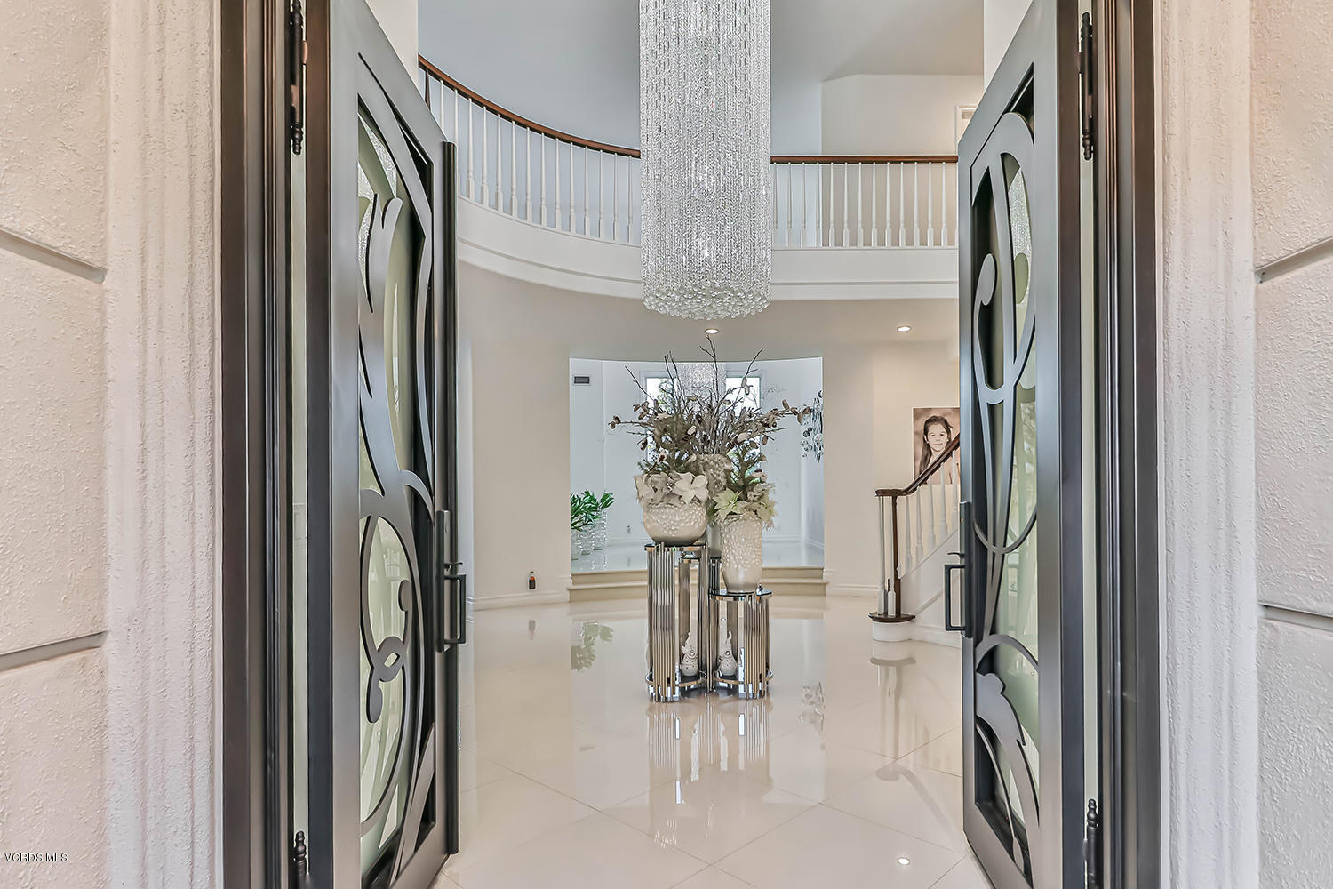 22457 North Summit Ridge Circle Chatsworth, CA 91311 - Photo 4 of 63 cEntry1