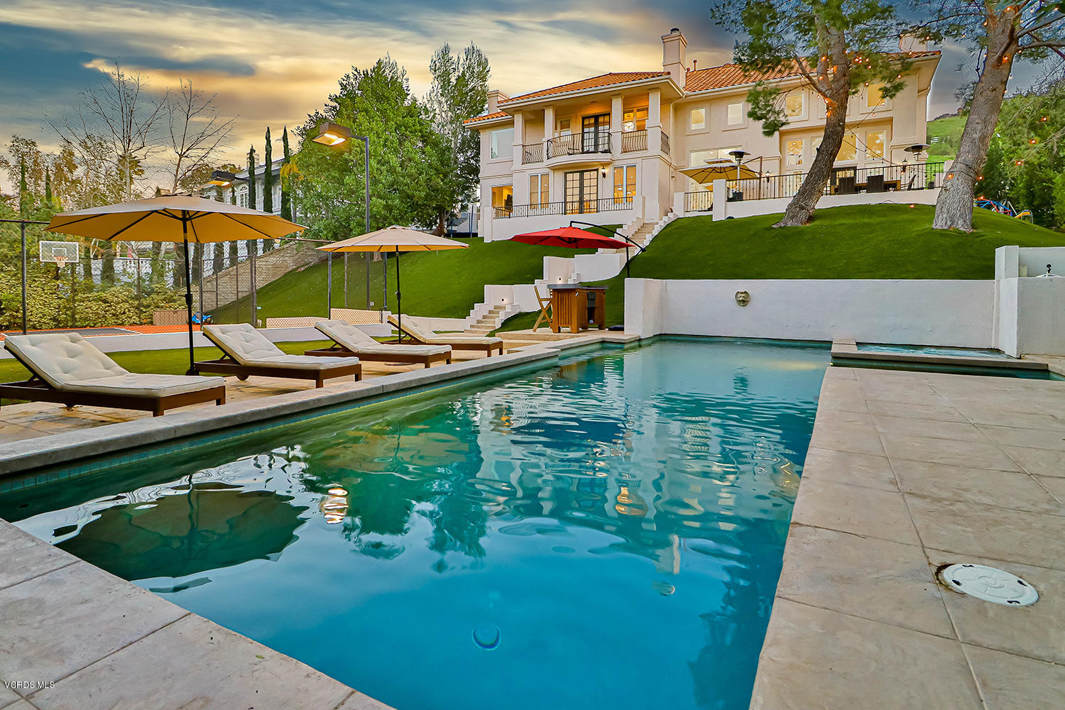 22457 North Summit Ridge Circle Chatsworth, CA 91311 - Photo 47 of 63 oBackyard11