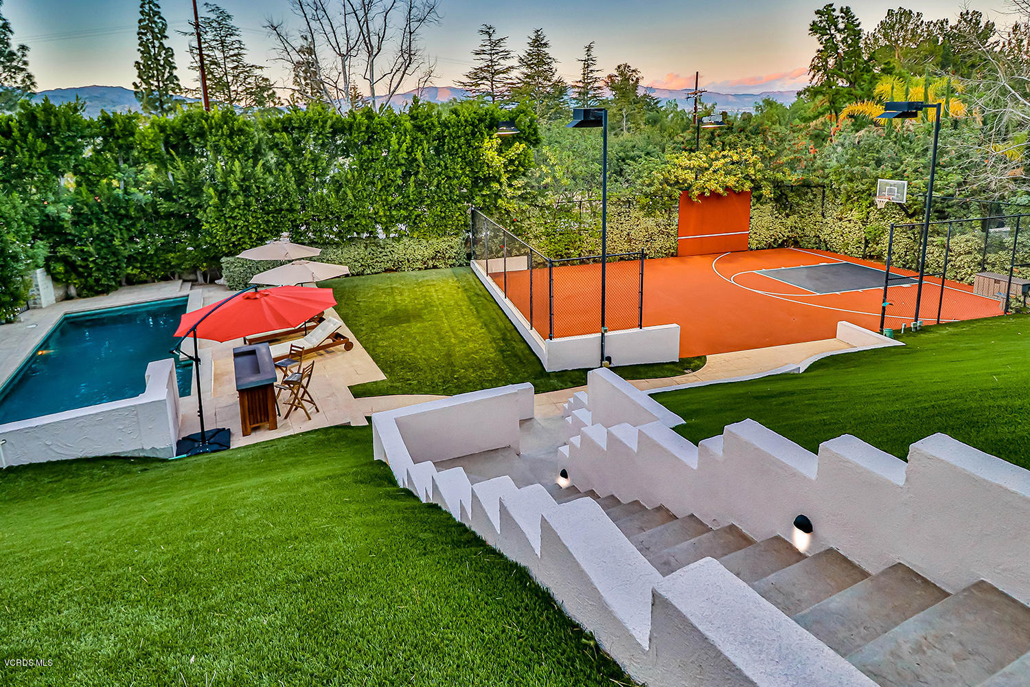 22457 North Summit Ridge Circle Chatsworth, CA 91311 - Photo 50 of 63 oBackyard6