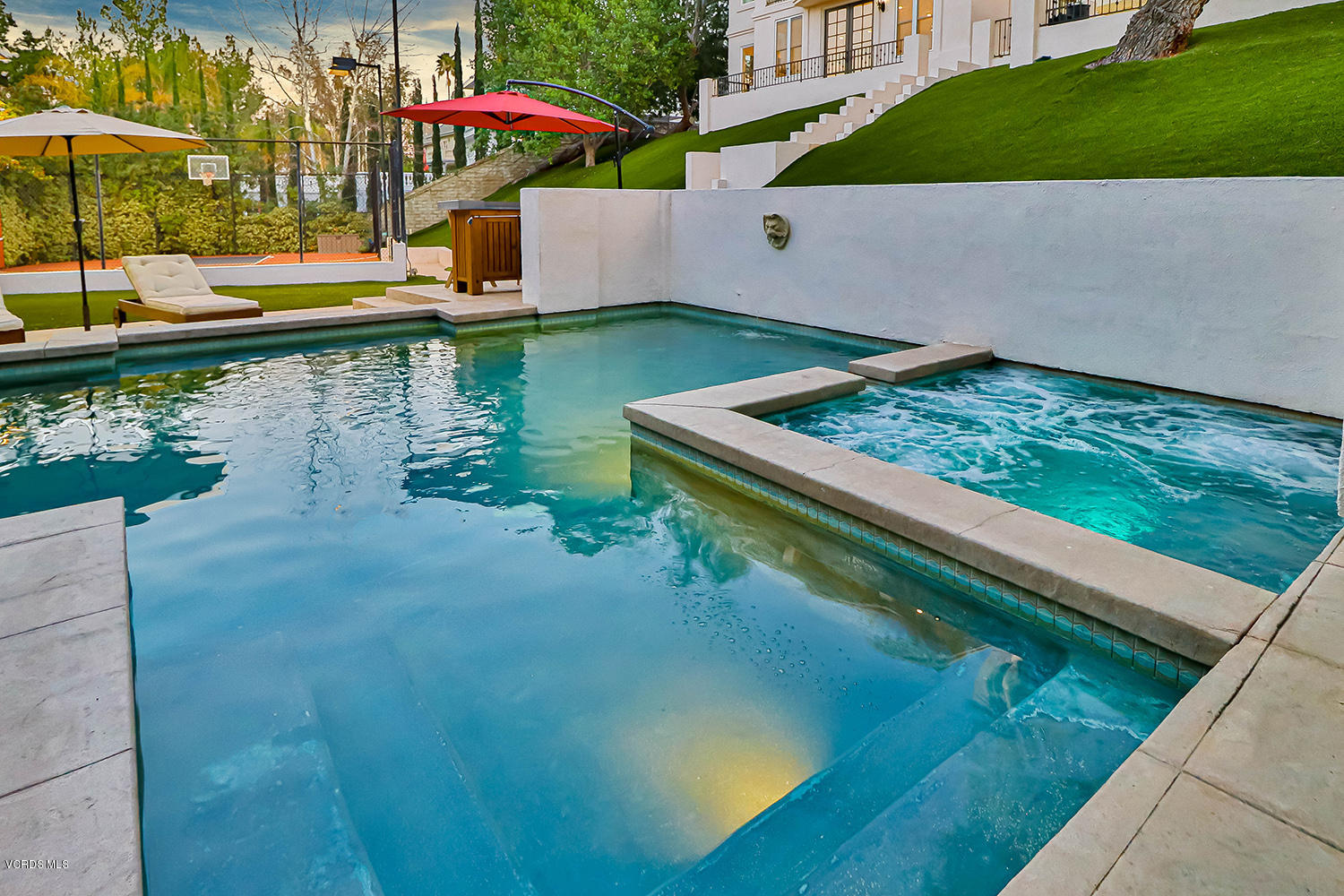 22457 North Summit Ridge Circle Chatsworth, CA 91311 - Photo 56 of 63 a view of a backyard with a garden