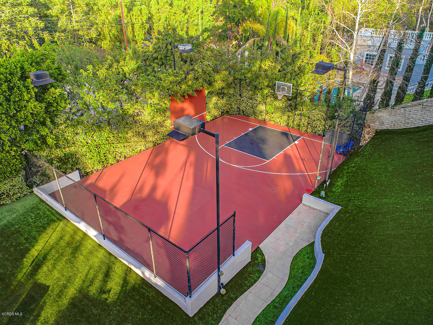 22457 North Summit Ridge Circle Chatsworth, CA 91311 - Photo 59 of 63 a view of a backyard with sitting area