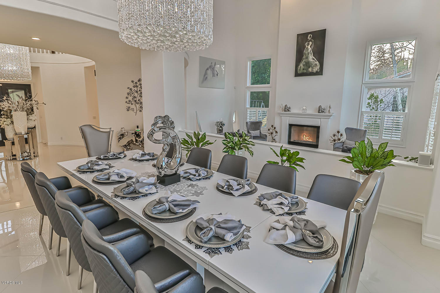 22457 North Summit Ridge Circle Chatsworth, CA 91311 - Photo 8 of 63 a view of a dining room with furniture window and wooden floor