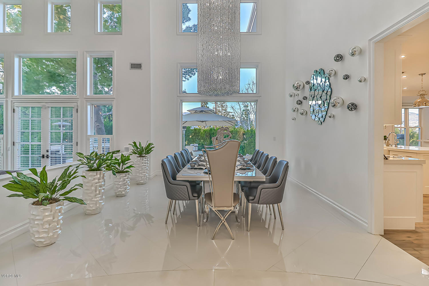22457 North Summit Ridge Circle Chatsworth, CA 91311 - Photo 10 of 63 a dining room with furniture and window