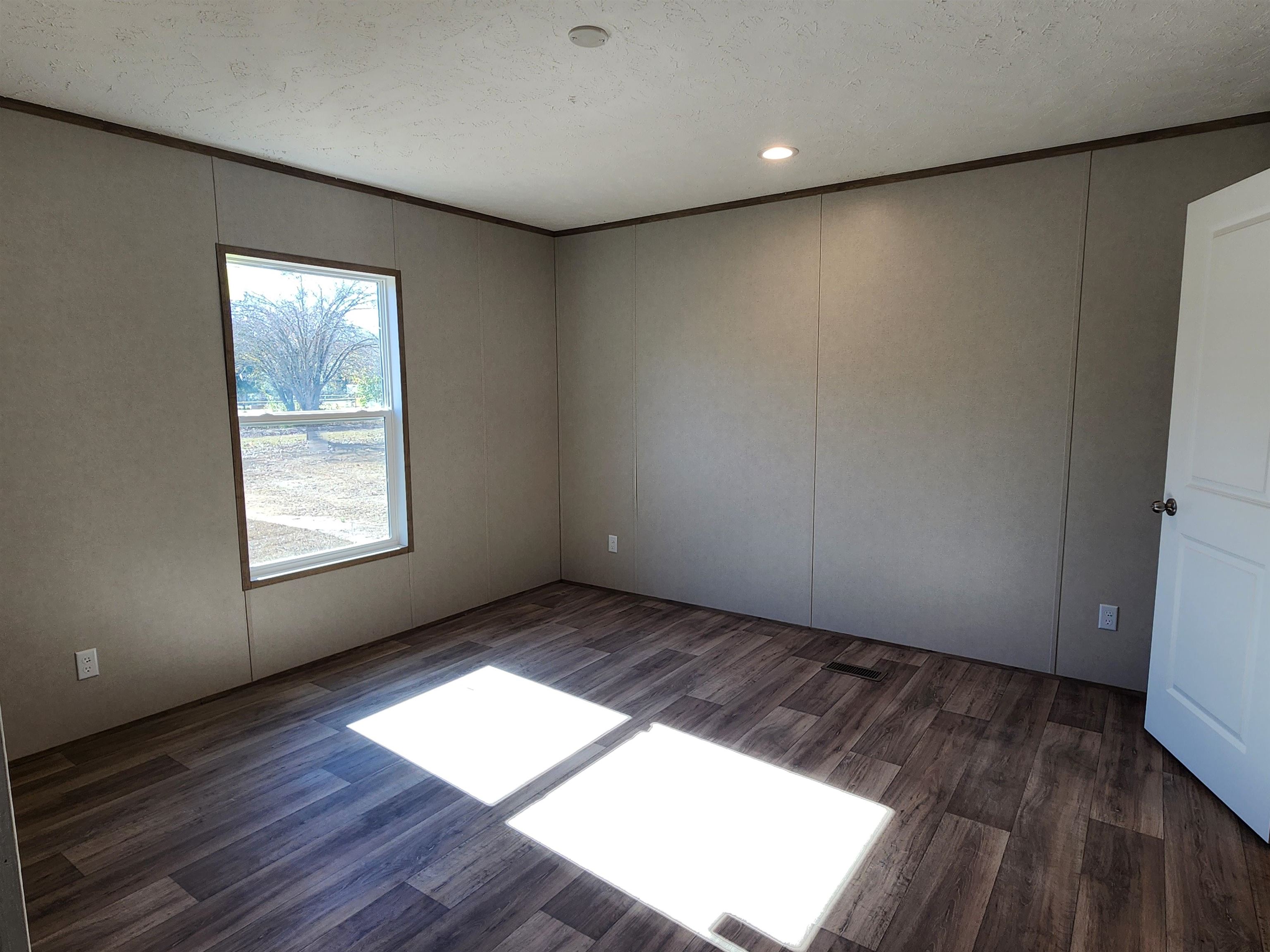 732 Black Branch Road Dillon, SC 29536 - Photo 8 of 18 Gallery Image 8