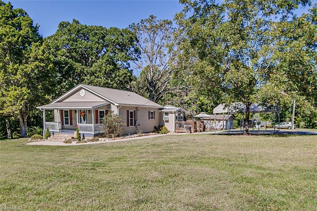 3003 Old Liberty Road Randleman, NC 27317 - Photo 3 of 39 Gallery Image 3