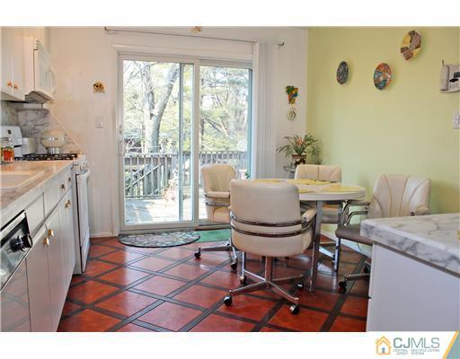 7 Peake Road Edison, NJ 08837 - Photo 15 of 16 Gallery Image 15