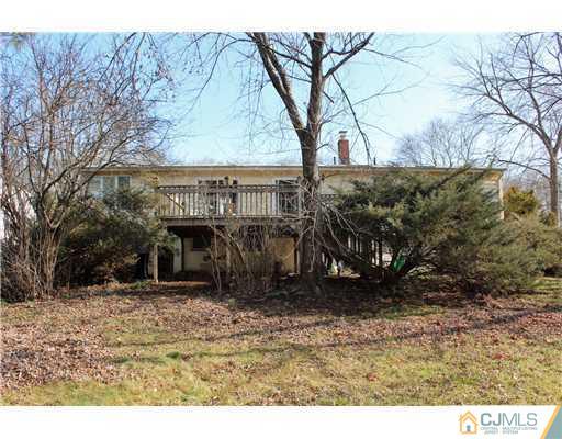 7 Peake Road Edison, NJ 08837 - Photo 8 of 16 Gallery Image 8