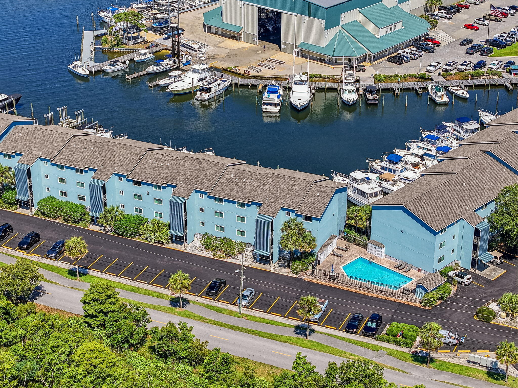14100 River Road, Unit 328B Pensacola, FL 32507 - Photo 23 of 36 31-web-or-mls-DJI_20260611104914_0253_D