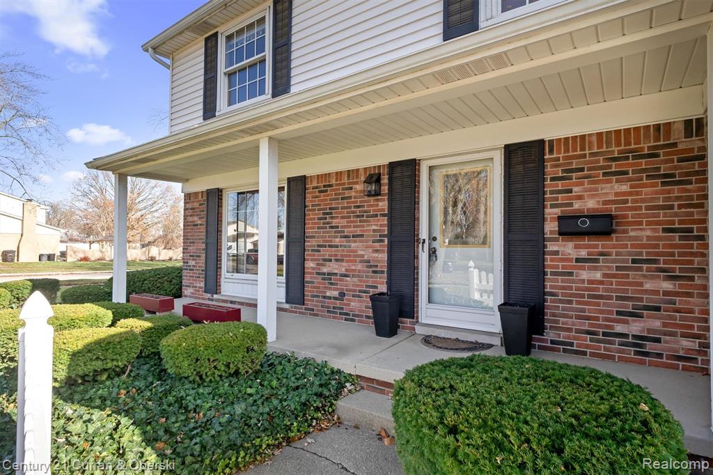 19419 Coachwood Road Riverview, MI 48193 - Photo 4 of 53 Gallery Image 4