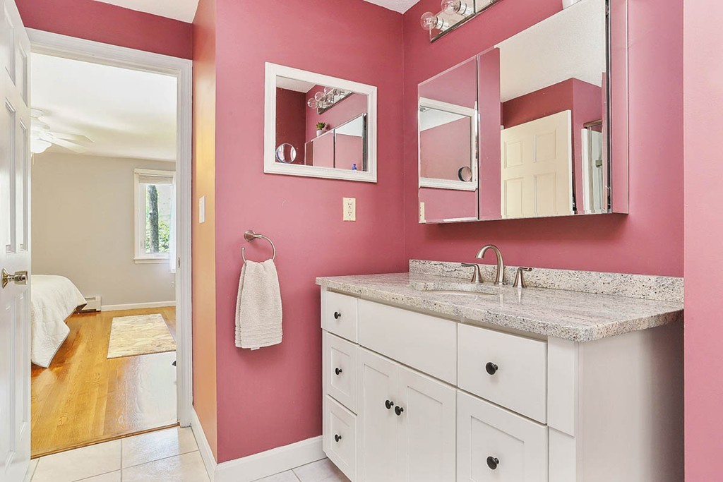 12 Howlett Street Topsfield, MA 01983 - Photo 13 of 26 Gallery Image 13