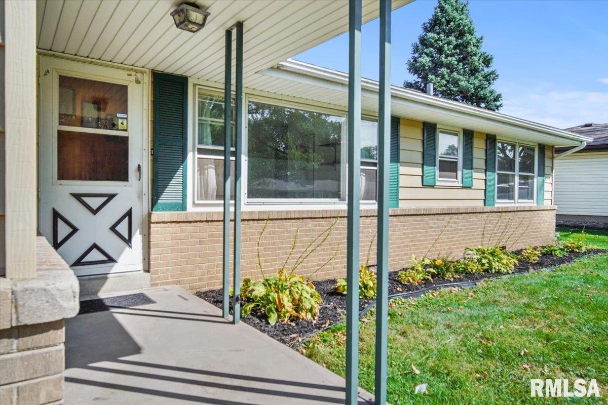 5414 North James Road Peoria, IL 61615 - Photo 2 of 15 Gallery Image 2