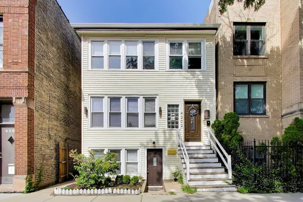 $675,000 | 4202 North Sacramento Avenue, Chicago, IL 60618