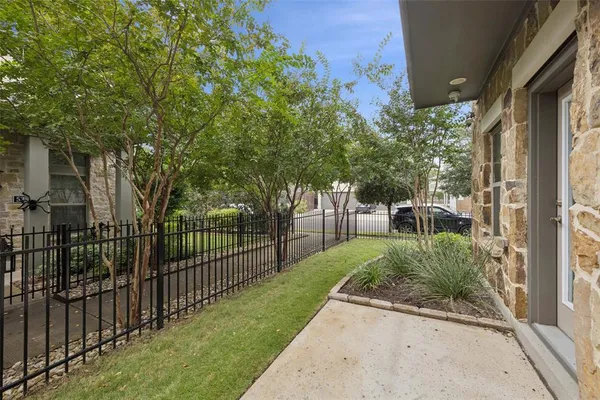 $675,000 | 5337 Laurel Branch Drive, Dallas, TX 75209