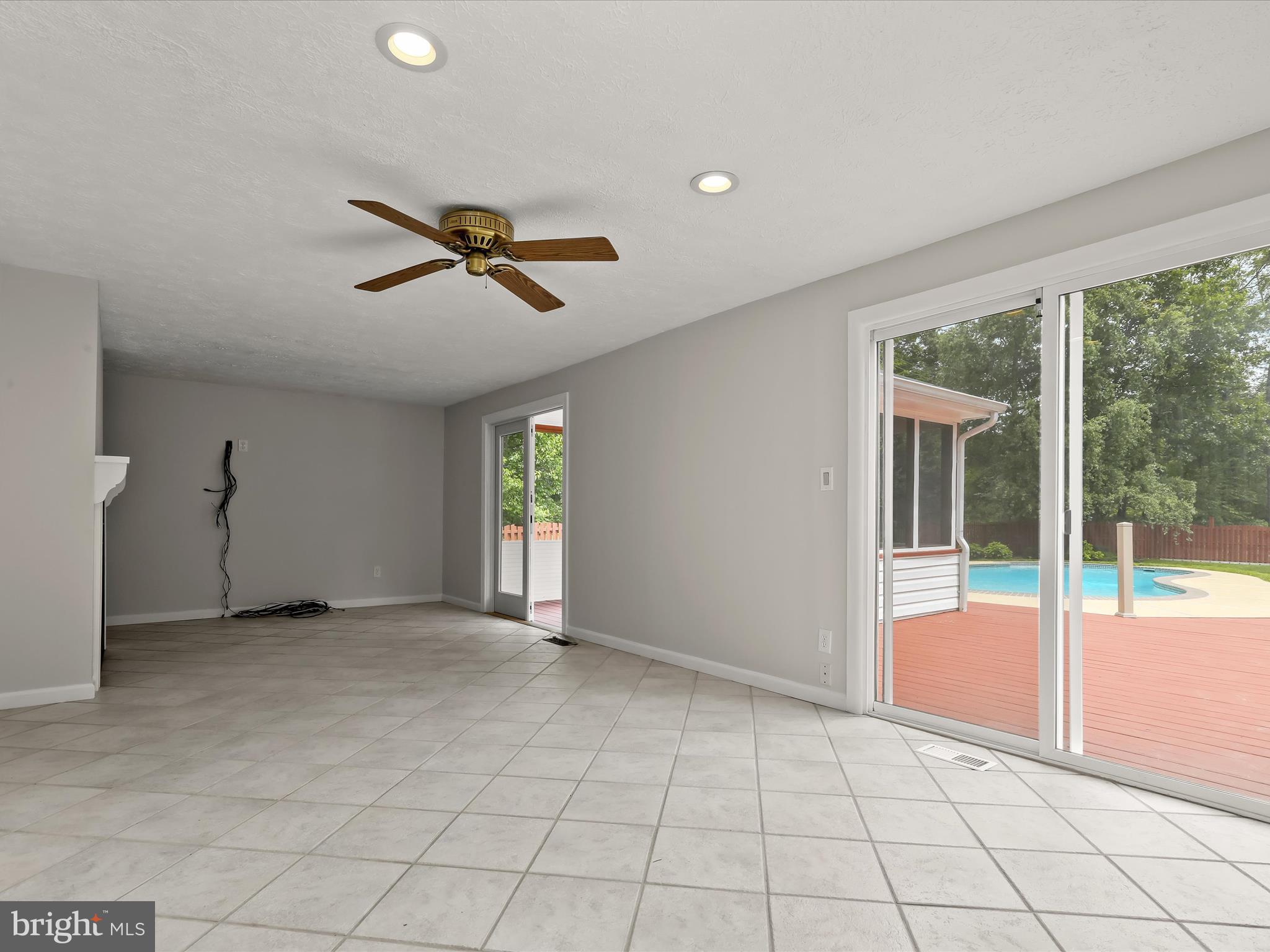10205 Scaggsville Road Laurel, MD 20723 - Photo 23 of 60 Breakfast Area & Family Room