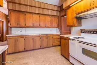 $299,999 | 510 2nd Street, Abbeville, LA 70510