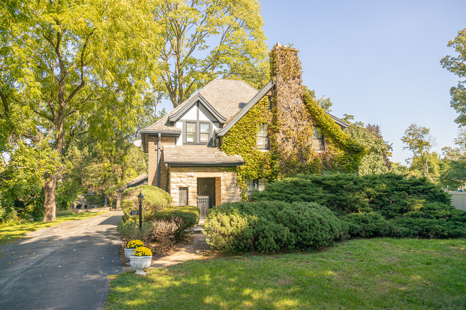 2429 Dougal Road Joliet, IL 60433 - Photo 1 of 24 Gallery Image 1