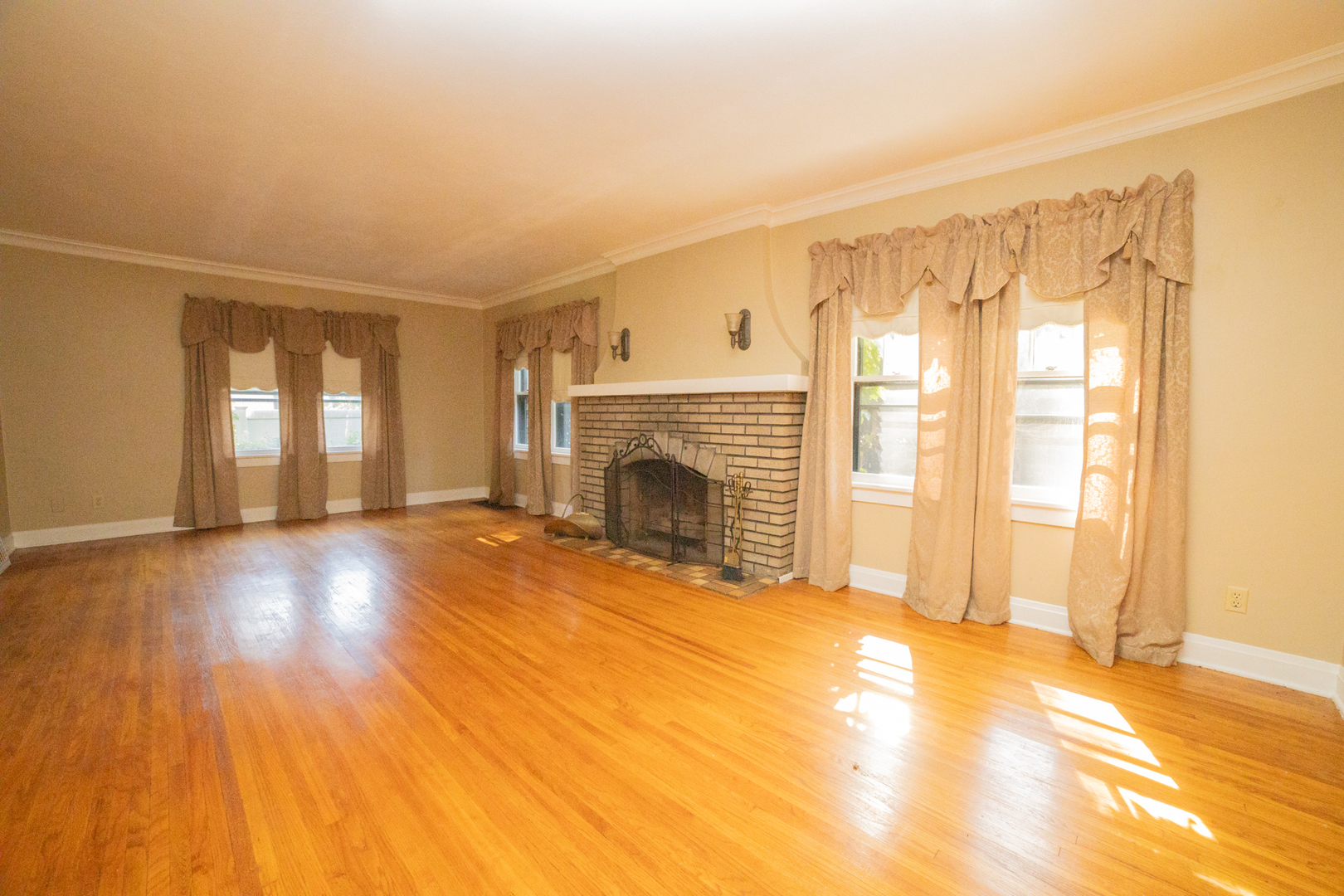 2429 Dougal Road Joliet, IL 60433 - Photo 5 of 24 Gallery Image 5