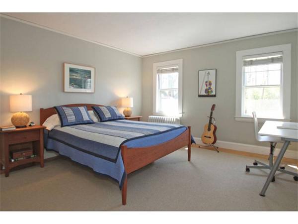 34 Old England Road Newton, MA 02467 - Photo 13 of 16 Gallery Image 13
