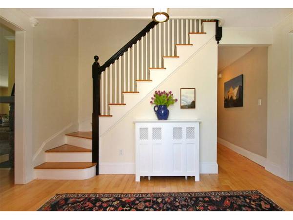 34 Old England Road Newton, MA 02467 - Photo 2 of 16 Gallery Image 2