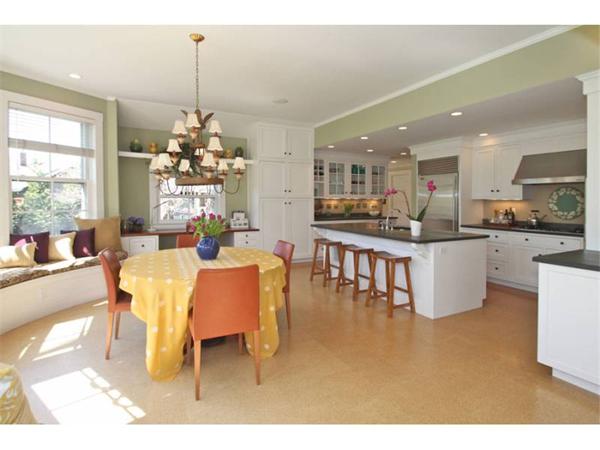 34 Old England Road Newton, MA 02467 - Photo 5 of 16 Gallery Image 5