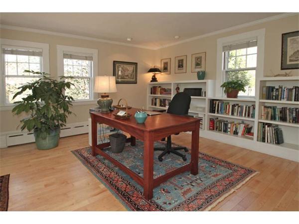 34 Old England Road Newton, MA 02467 - Photo 9 of 16 Gallery Image 9