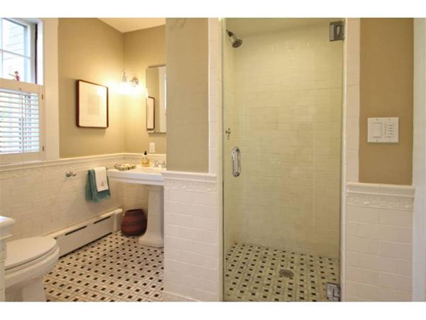 34 Old England Road Newton, MA 02467 - Photo 10 of 16 Gallery Image 10