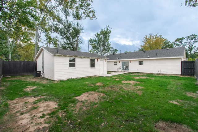 $440,000 | 5326 De Lange Lane, Houston, TX 77092