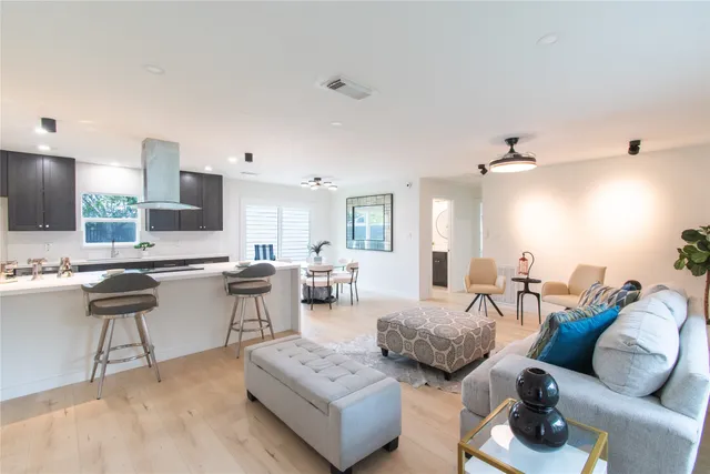 $440,000 | 5326 De Lange Lane, Houston, TX 77092