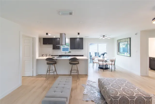 $440,000 | 5326 De Lange Lane, Houston, TX 77092