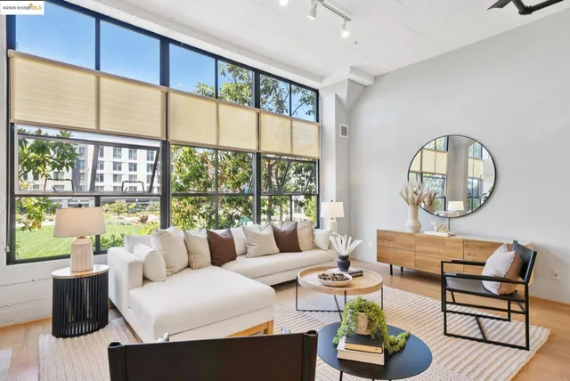$879,000 | 1500 Park Avenue, Unit 212, Emeryville, CA 94608