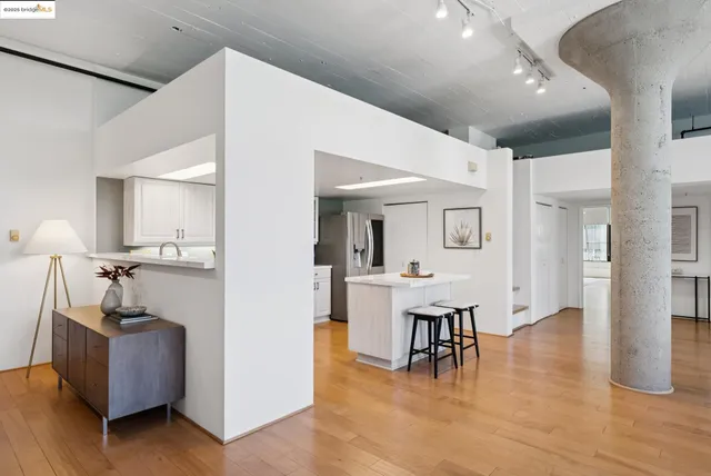 $879,000 | 1500 Park Avenue, Unit 212, Emeryville, CA 94608