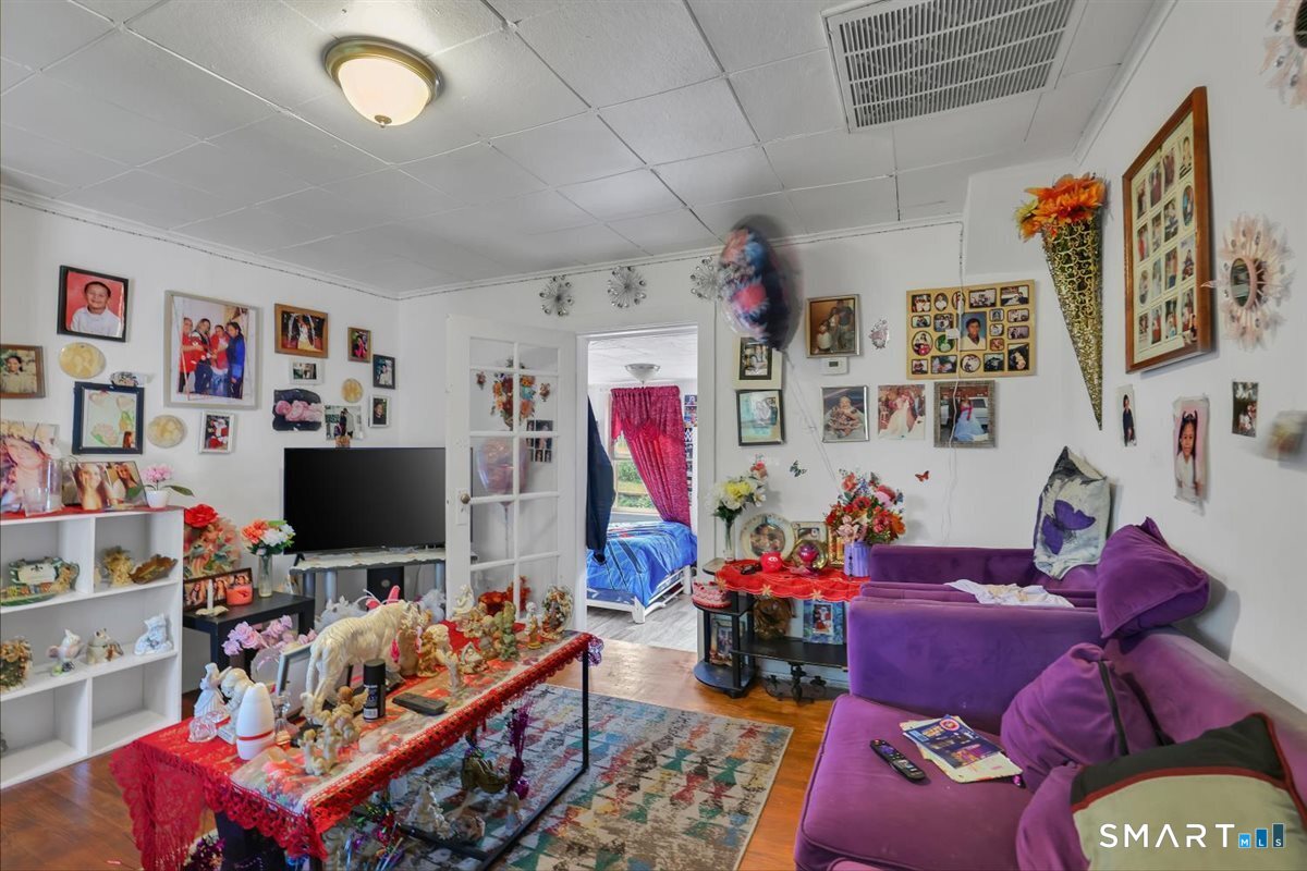 18 North 3rd Street Meriden, CT 06451 - Photo 10 of 32