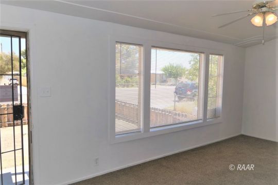 433 North Norma Street Ridgecrest, CA 93555 - Photo 6 of 31