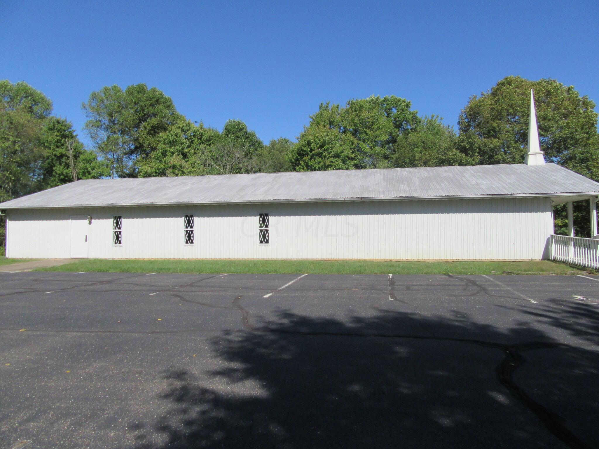 2695 Boving Road Southwest Lancaster, OH 43130 - Photo 16 of 58