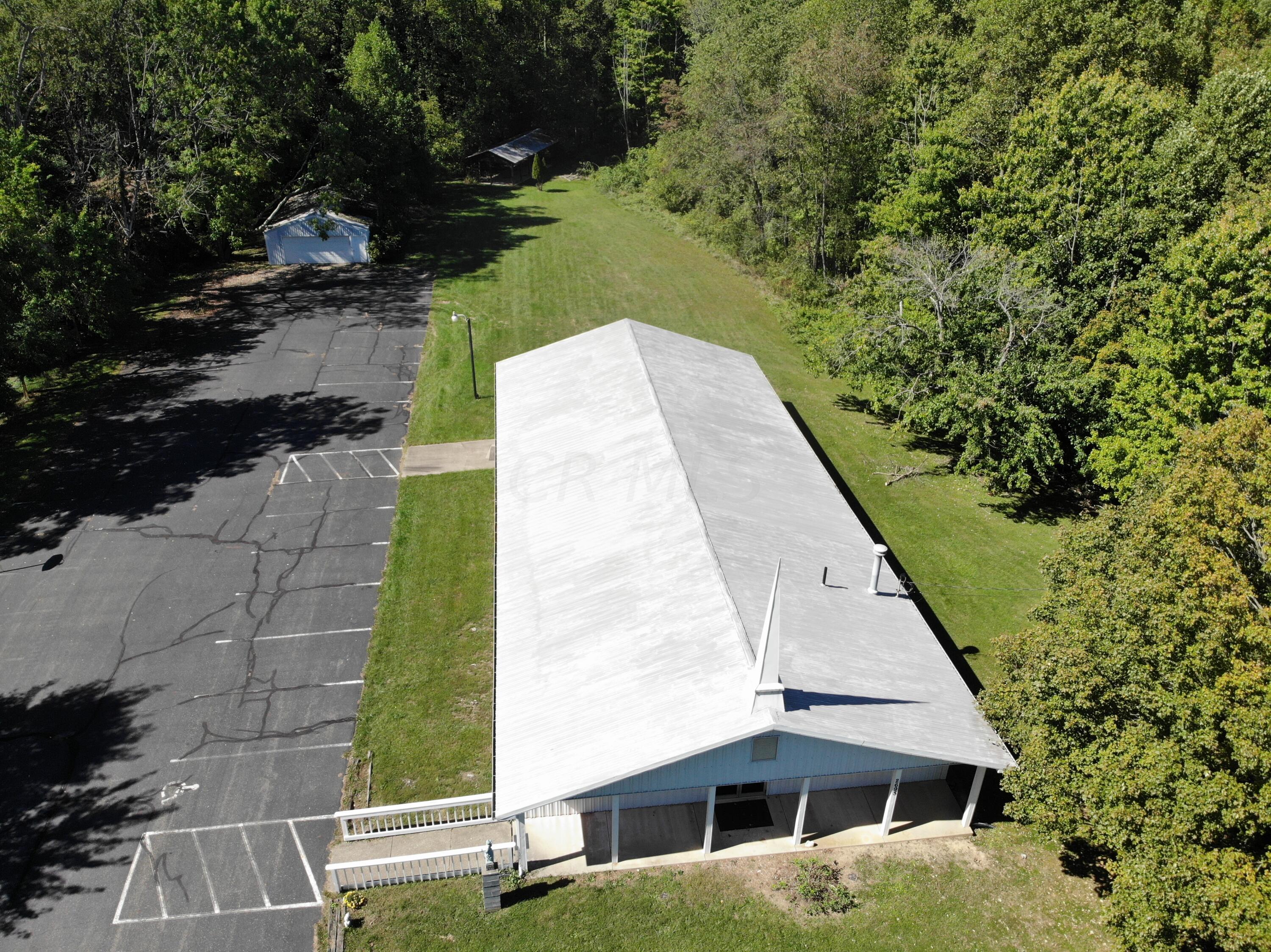 2695 Boving Road Southwest Lancaster, OH 43130 - Photo 3 of 58
