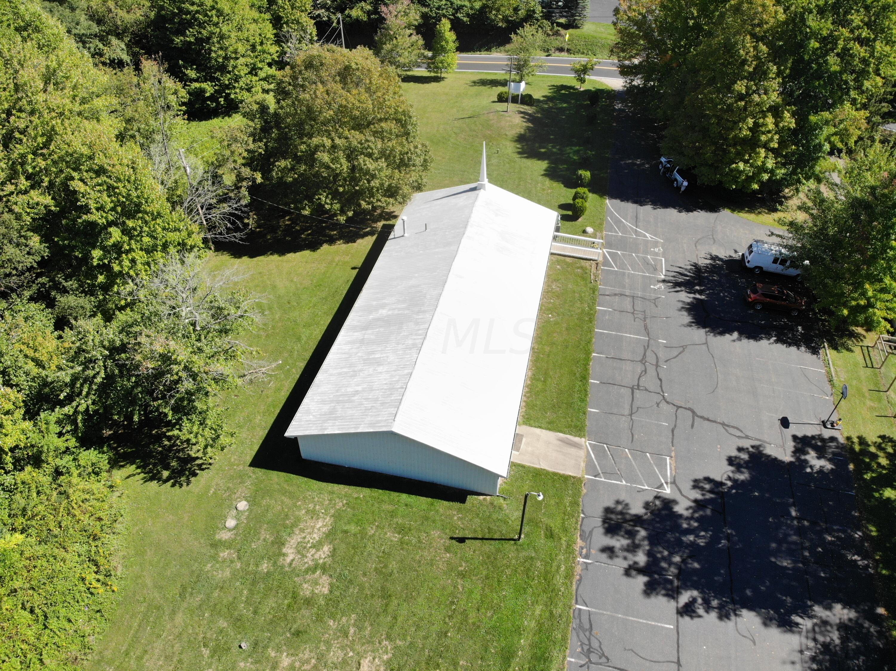 2695 Boving Road Southwest Lancaster, OH 43130 - Photo 6 of 58