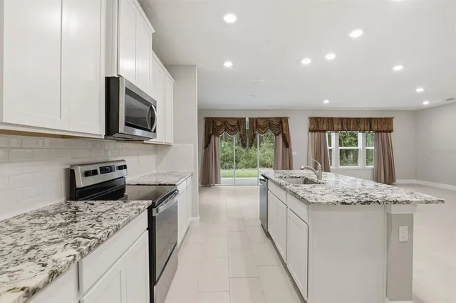 $3,200 | 4505 Southwest 59th Street, Gainesville, FL 32608