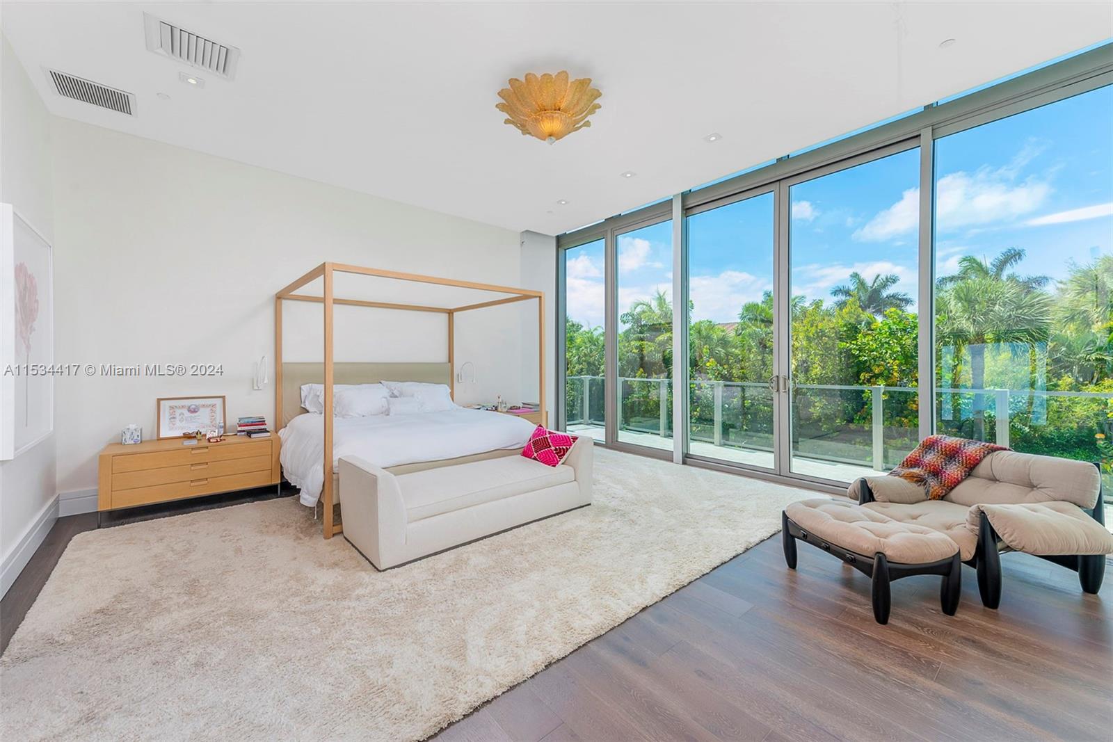 107 Reef Lane Key Biscayne, FL 33149 - Photo 17 of 46 Gallery Image 17