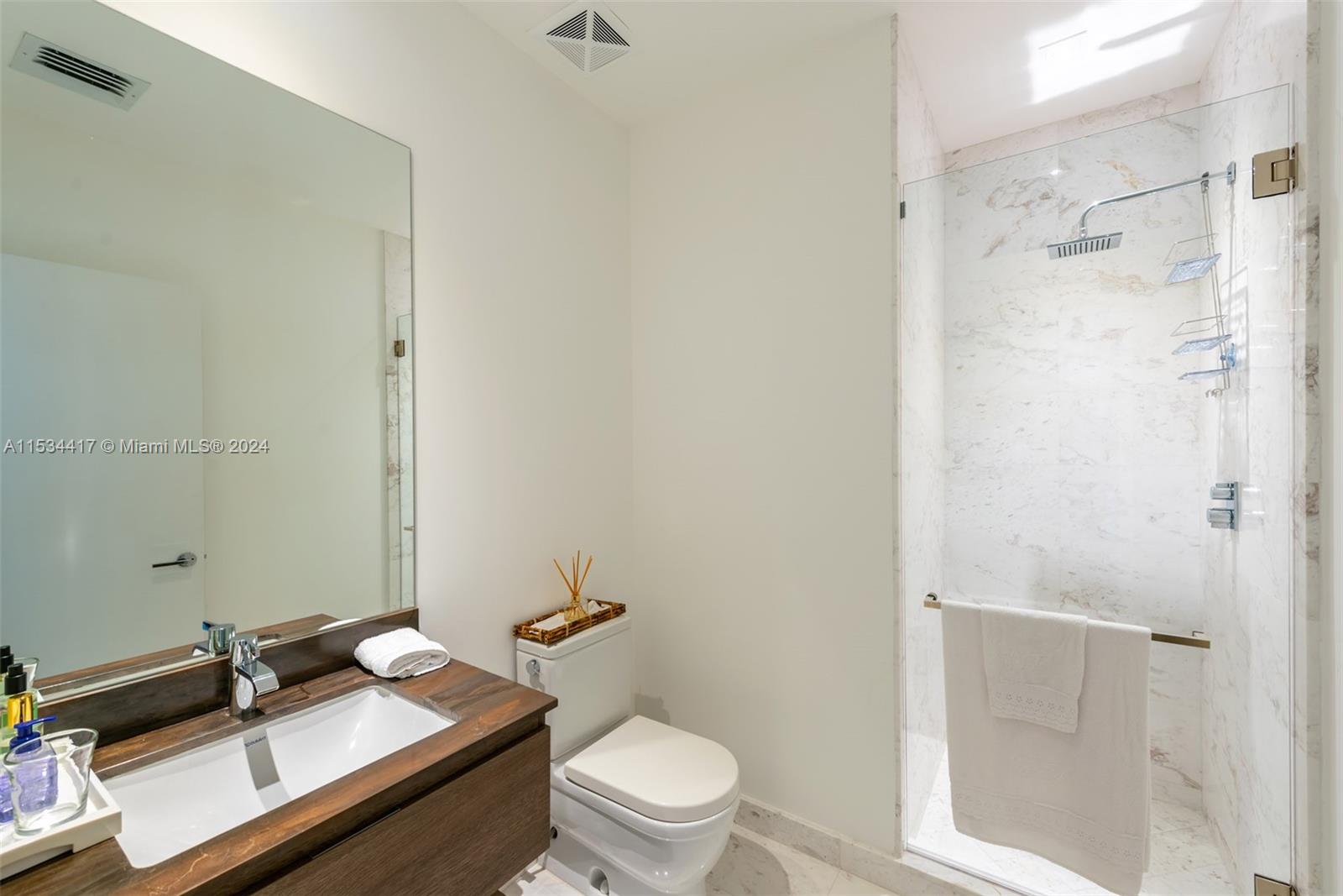 107 Reef Lane Key Biscayne, FL 33149 - Photo 24 of 46 Gallery Image 24